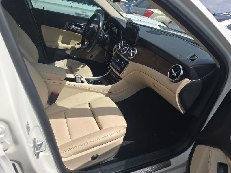 Used 2018 Mercedes-Benz GLA 250 image 24