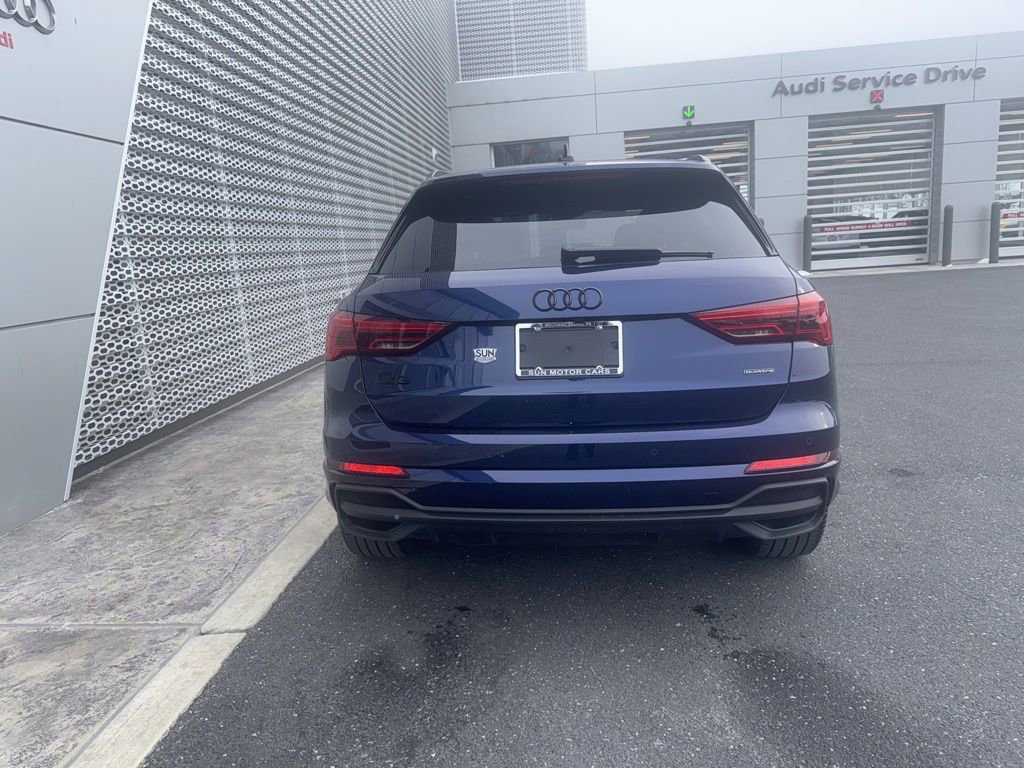 Used 2025 Audi Q3 2.0T Premium Plus w/ Premium Plus Package image 14