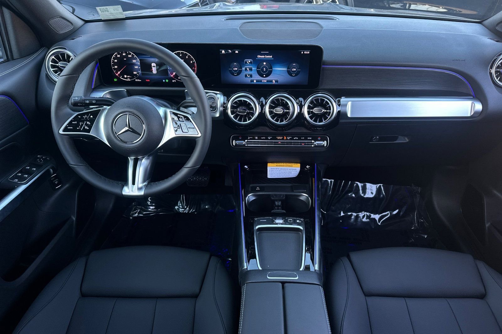 New 2026 Mercedes-Benz GLB 250 image 2