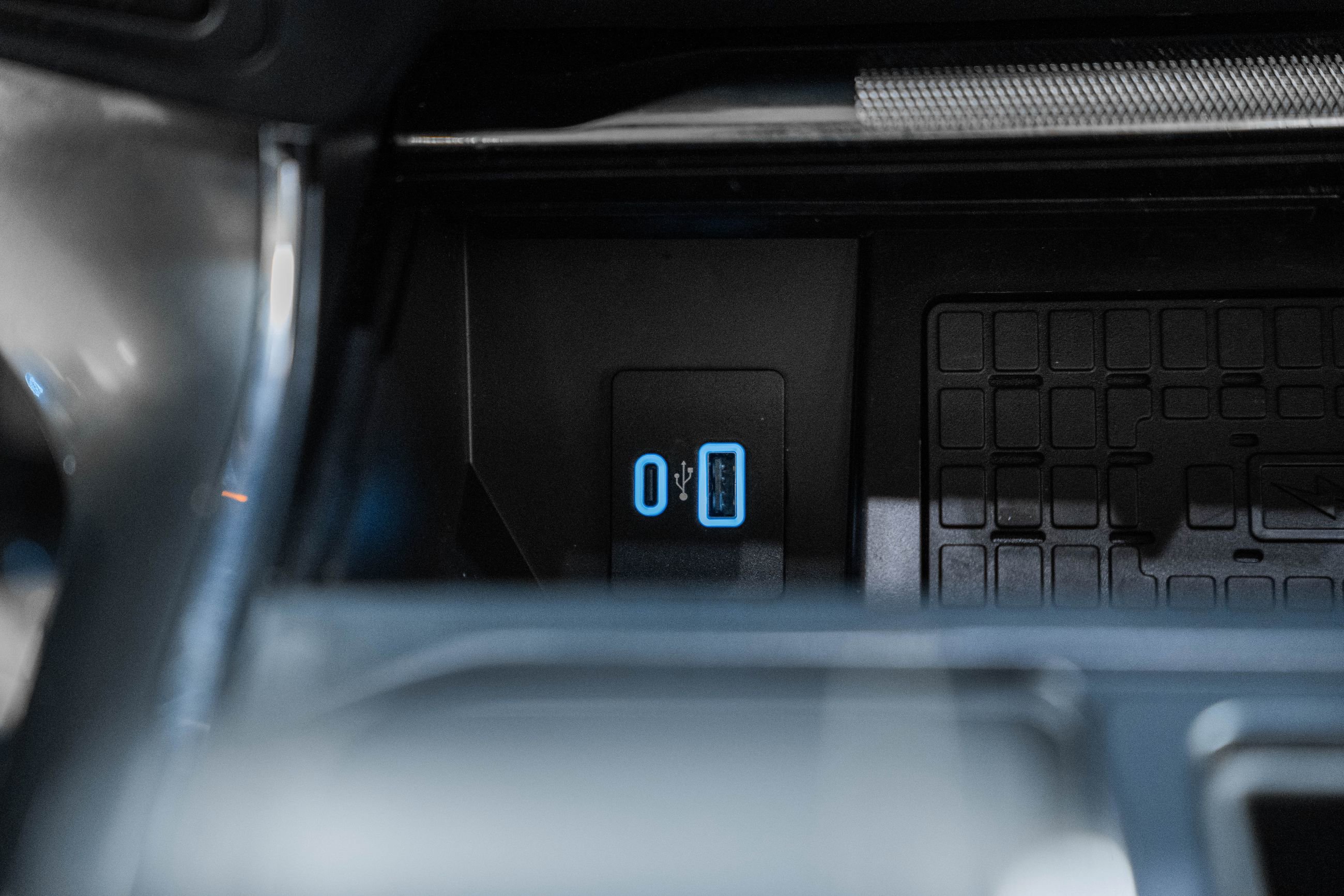 Certified 2023 Ford F150 Lariat w/ Equipment Group 502A High image 32