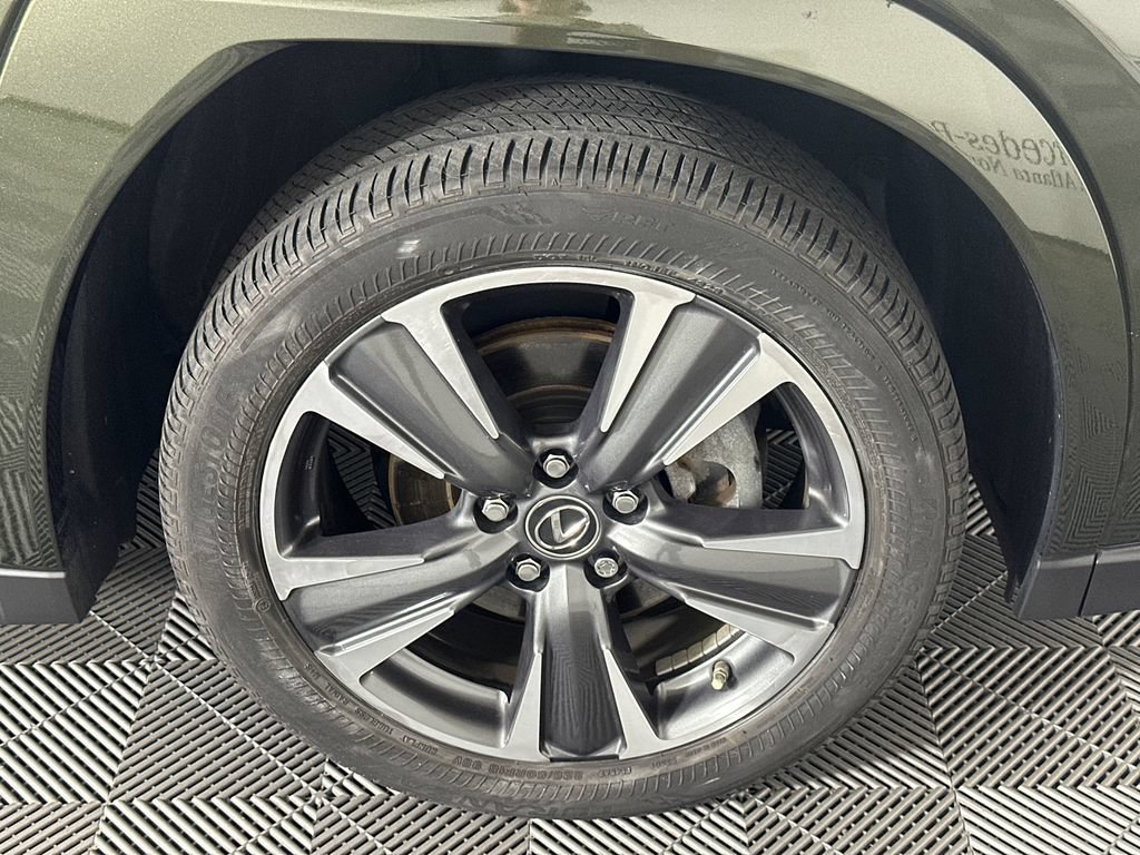 Used 2024 Lexus UX 250h AWD w/ Premium Package image 12