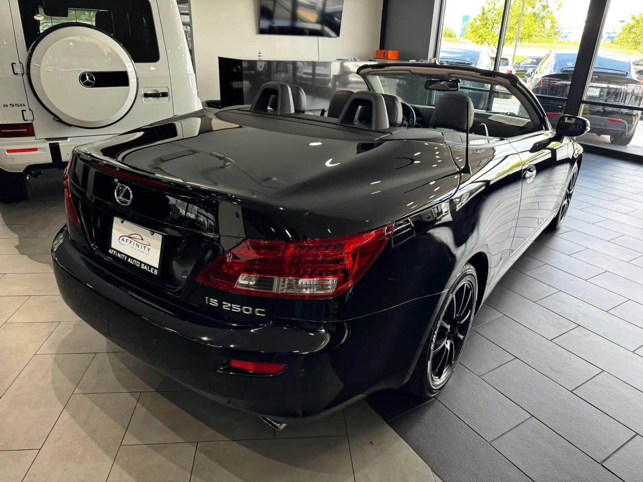 Used 2013 Lexus IS 250C w/ Luxury Pkg RWD image 5