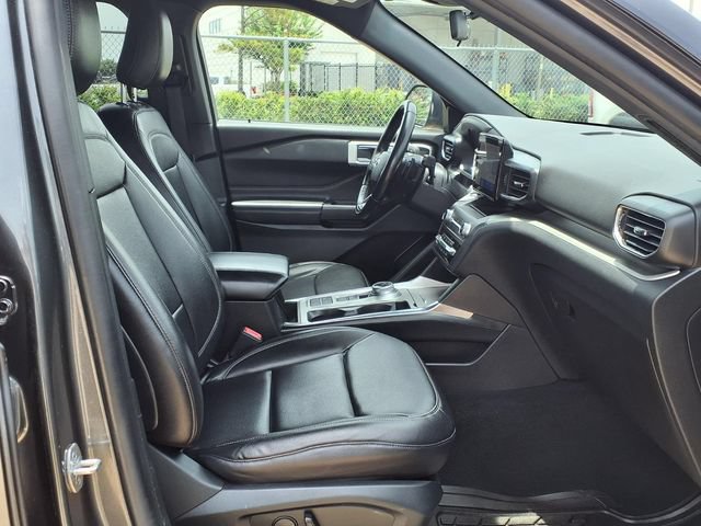 Used 2020 Ford Explorer XLT w/ Equipment Group 202A RWD image 24