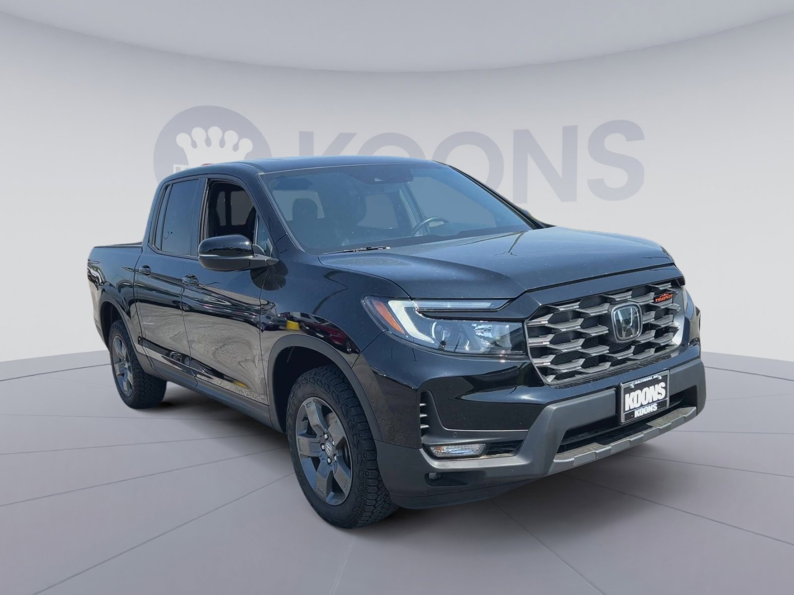 Used 2025 Honda Ridgeline TrailSport image 4