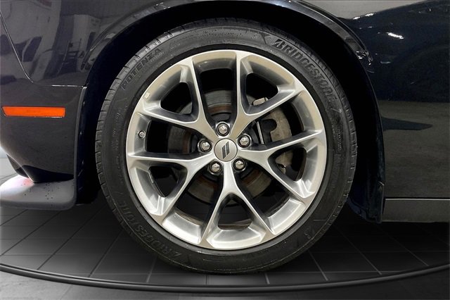 Used 2022 Dodge Challenger GT image 9