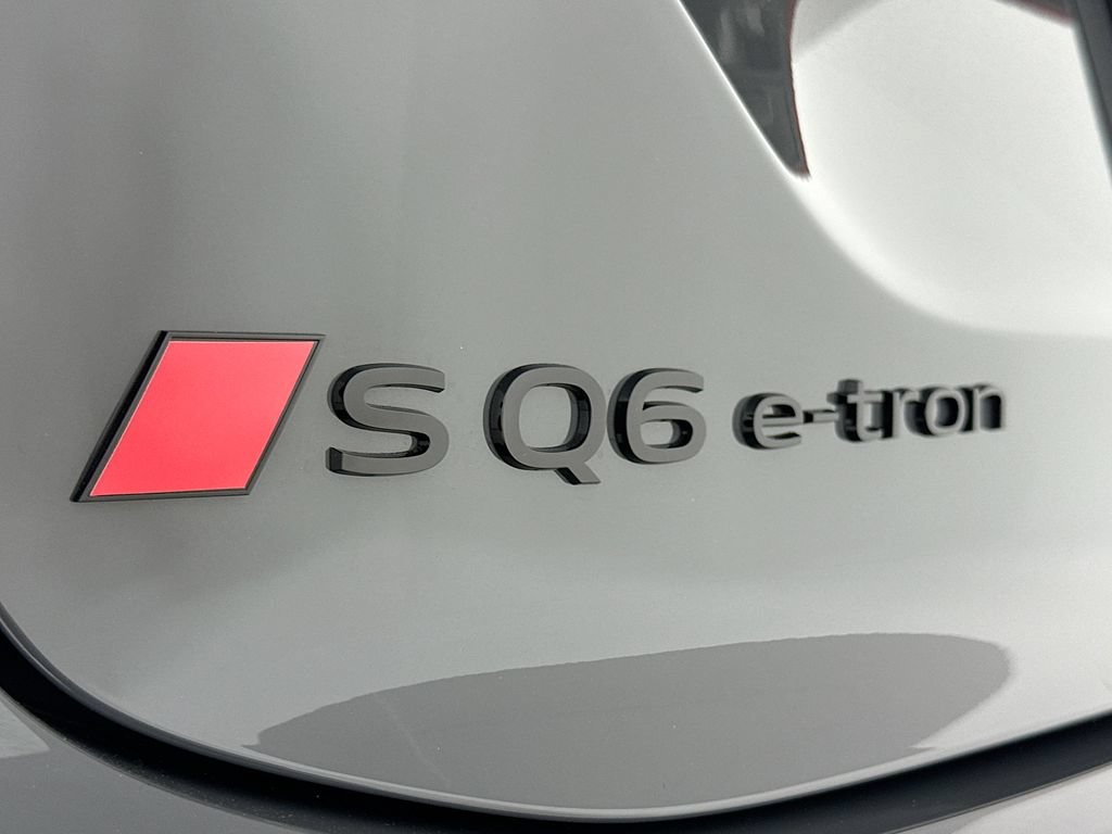 New 2027 Audi SQ6 e-tron Premium Plus AWD/4WD image 22