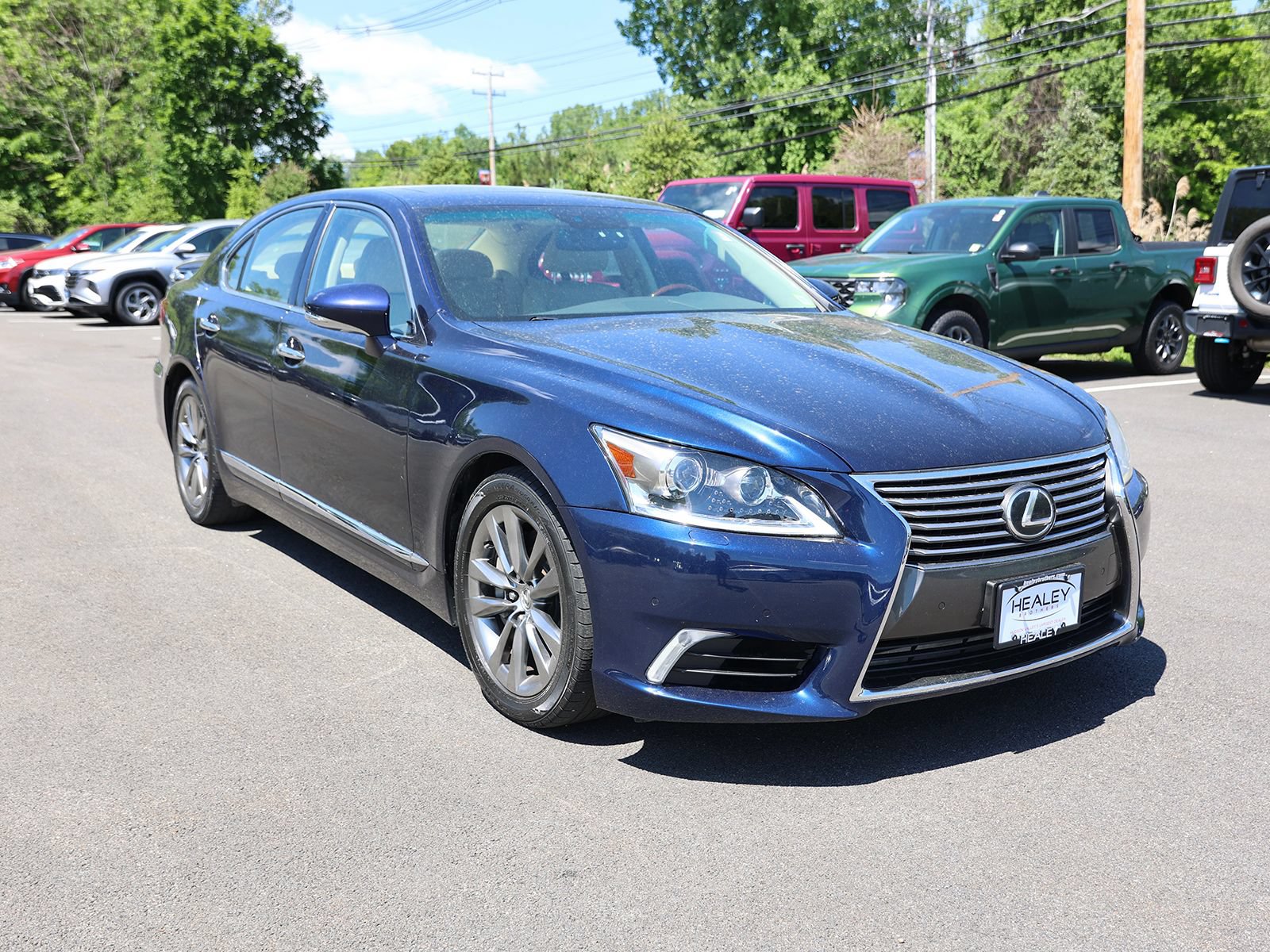 Used 2013 Lexus LS 460 AWD w/ Comfort Pkg image 1