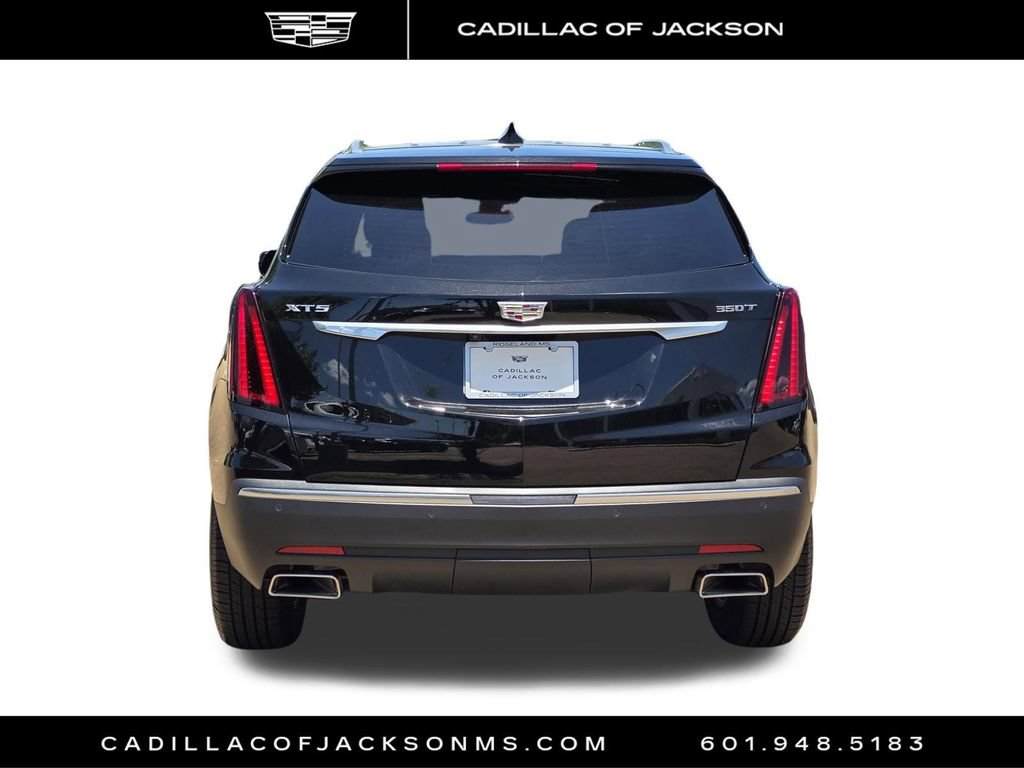 Certified 2025 Cadillac XT5 Luxury FWD image 6