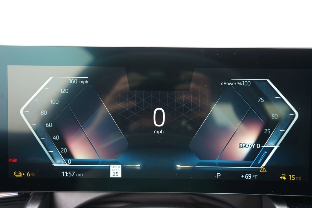 Used 2026 BMW i5 eDrive40 w/ Premium Package image 17