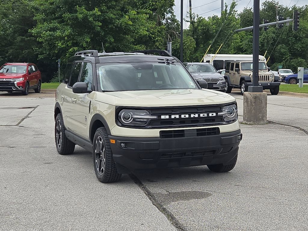 Used 2024 Ford Bronco Sport Outer Banks w/ Tech Package AWD/4WD image 1