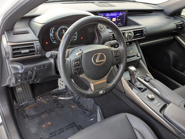 Used 2018 Lexus IS 300 F Sport w/ F Sport Package RWD image 10