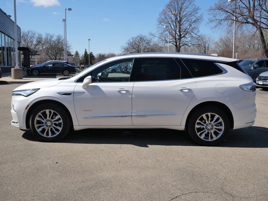 Used 2024 Buick Enclave Avenir w/ Avenir Technology Package AWD/4WD image 6