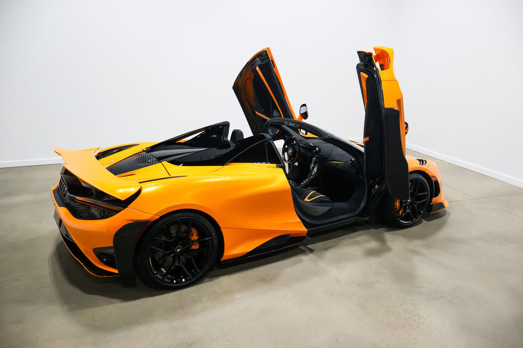 Used 2022 McLaren 765LT RWD image 71