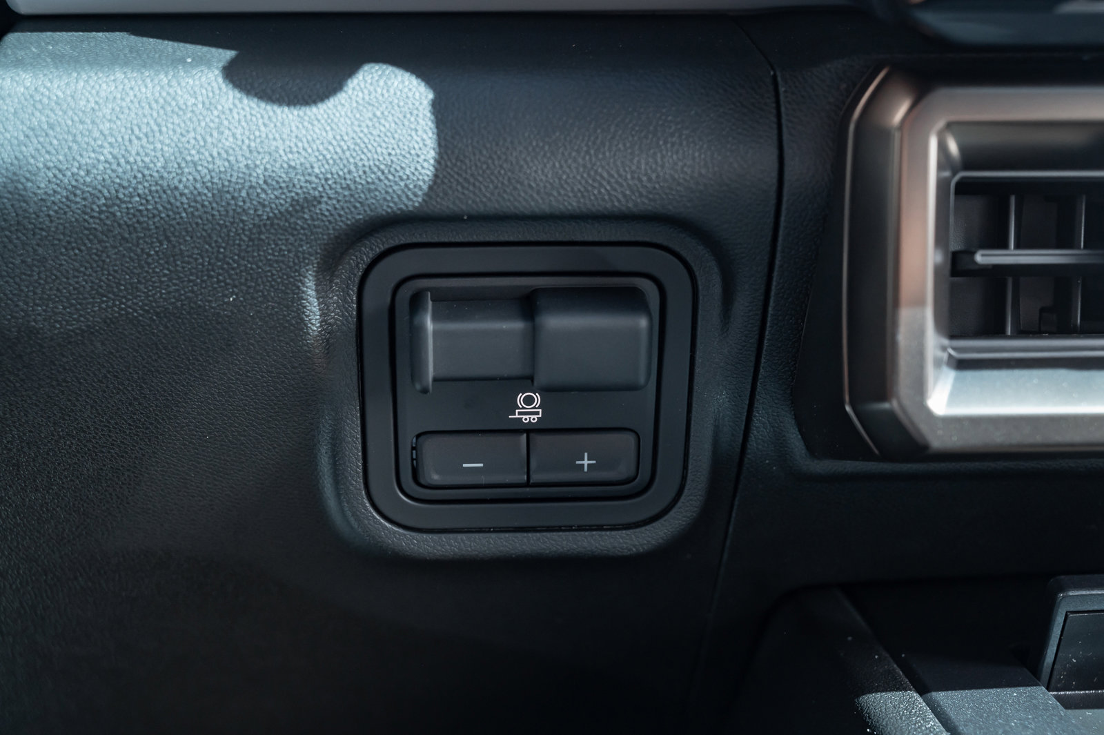 New 2024 GMC Hummer EV 3X w/ Omega Edition image 25