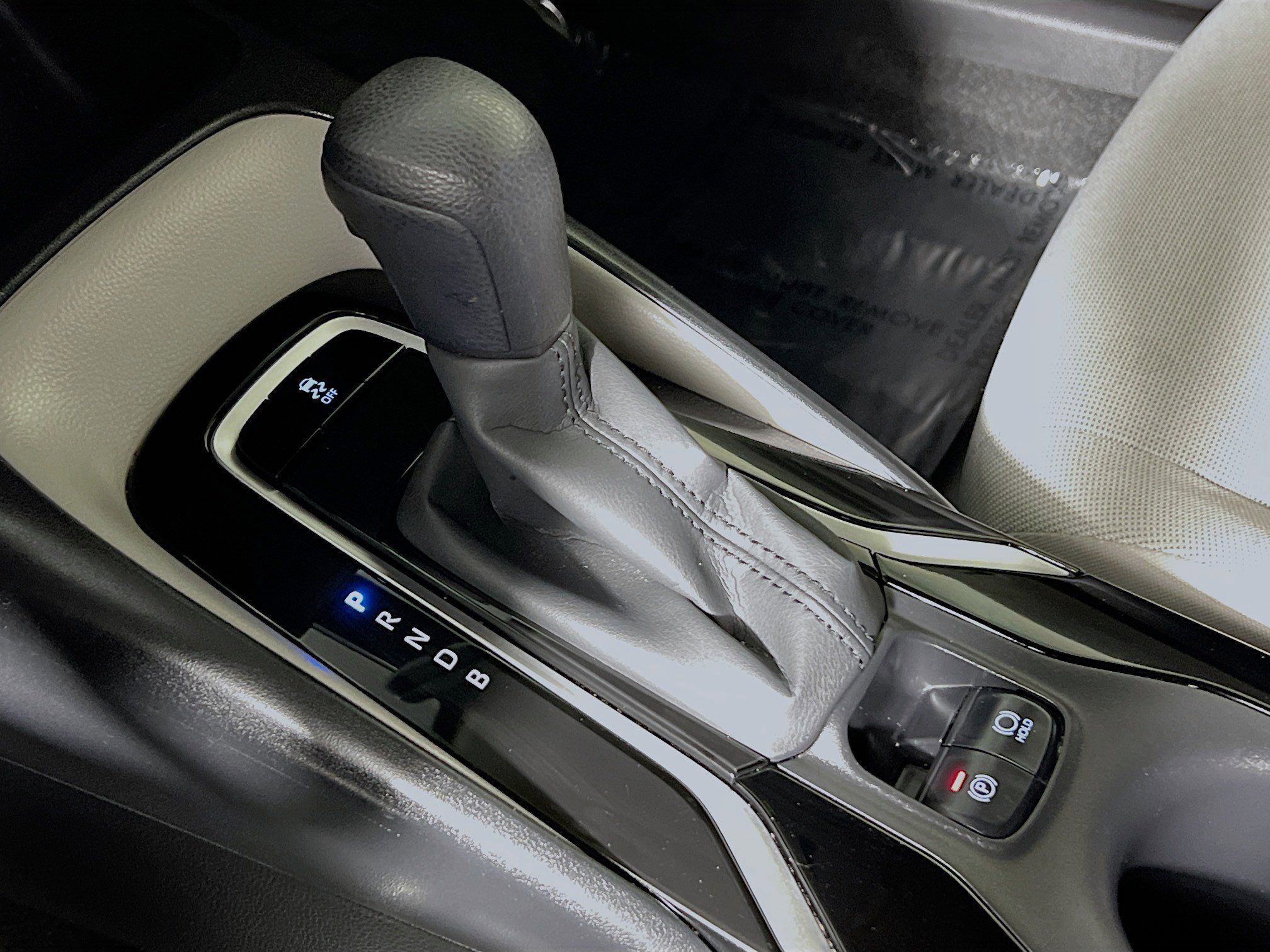 Used 2022 Toyota Corolla LE image 22