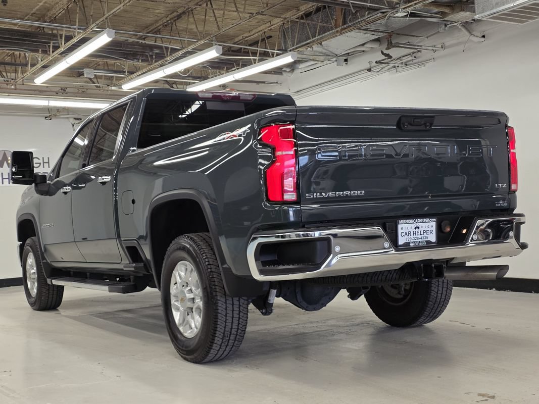 Used 2025 Chevrolet Silverado 2500 LTZ w/ LTZ Premium Package AWD/4WD image 12