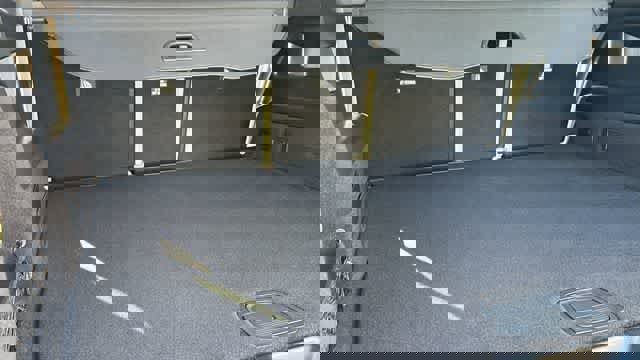 Certified 2025 Mercedes-Benz GLB 250 4MATIC image 32