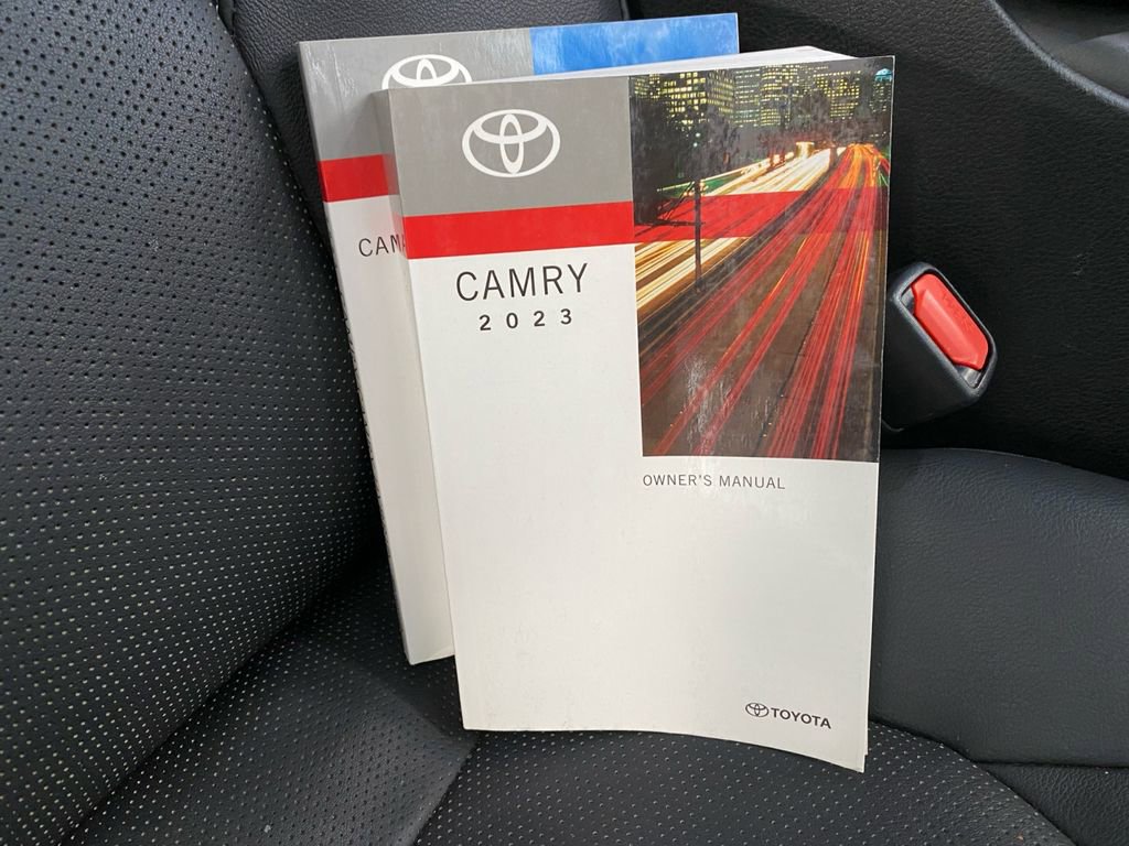 Used 2023 Toyota Camry XSE image 27