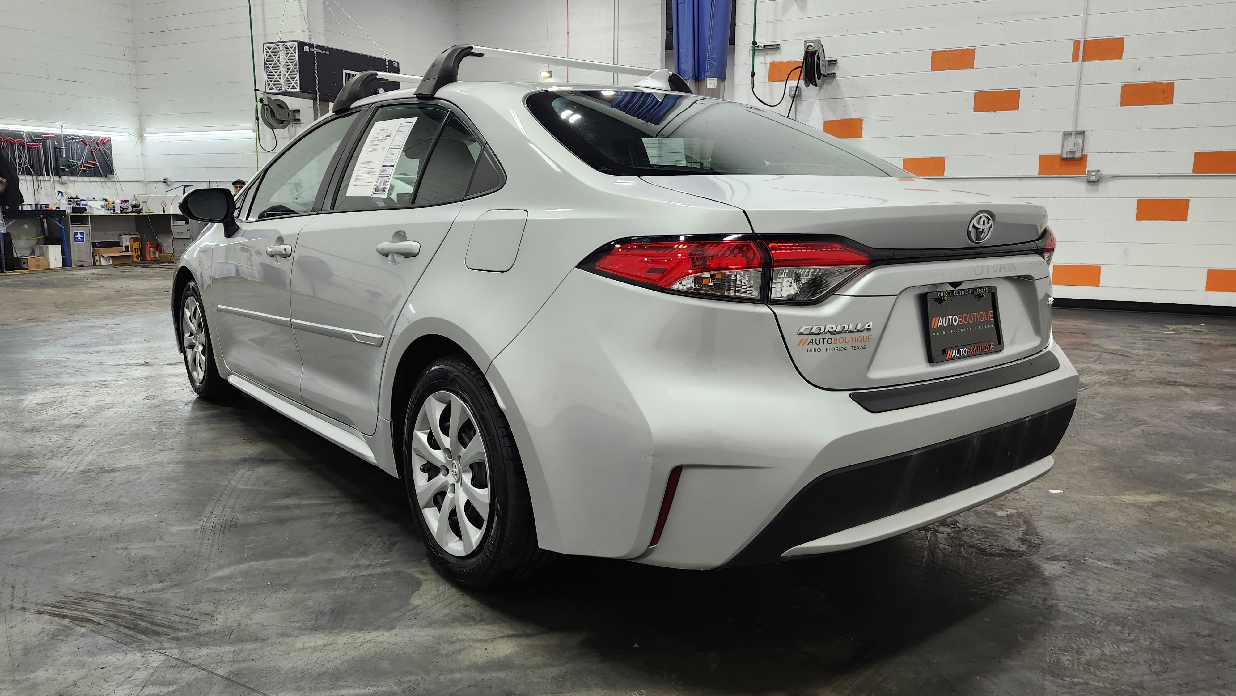 Used 2021 Toyota Corolla LE image 13