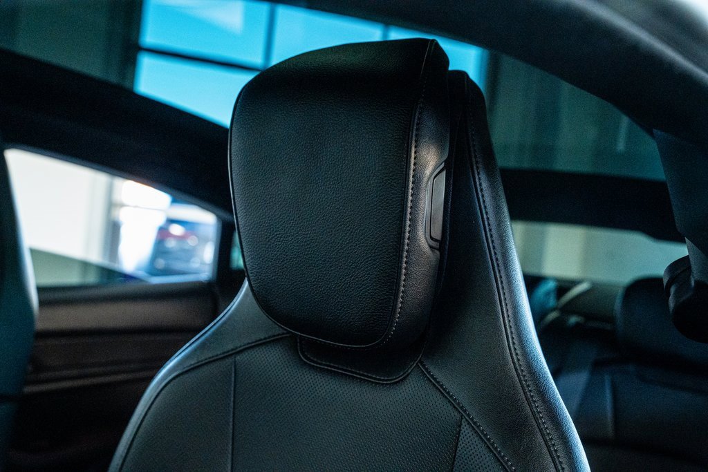 Used 2021 Porsche Taycan image 36