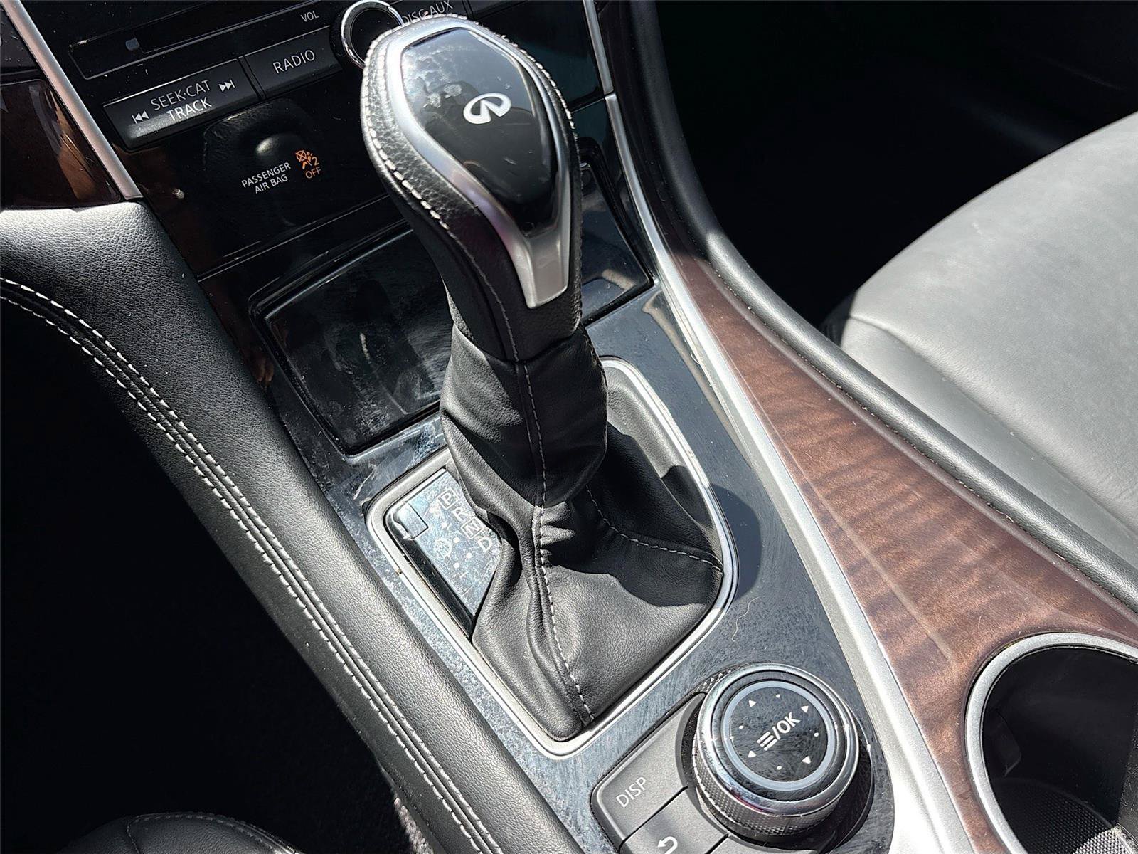 Used 2019 INFINITI Q50 Luxe w/ Cargo Package (L96) RWD image 16
