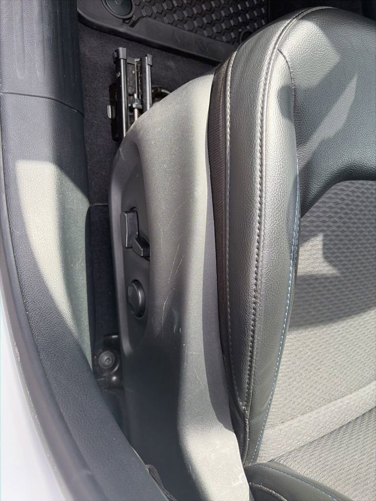 Used 2023 Jeep Compass Latitude w/ Convenience Group image 24