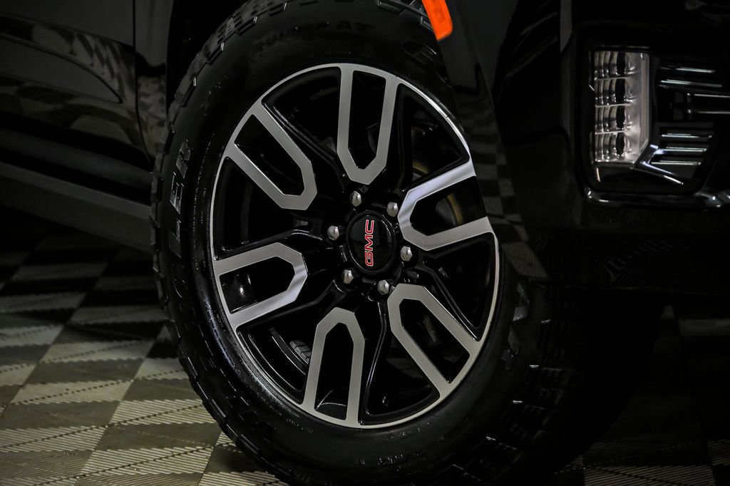 Used 2022 GMC Yukon XL AT4 video 3
