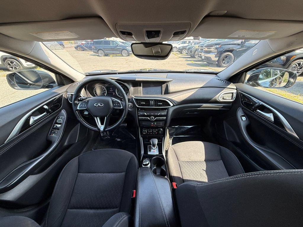 Used 2018 INFINITI QX30 FWD image 20