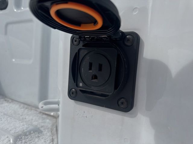 Used 2024 GMC Sierra 1500 Elevation image 31