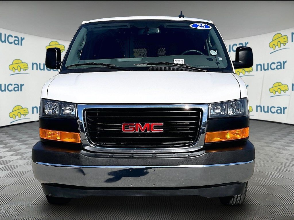 Used 2025 GMC Savana 2500 w/ Driver Convenience Package RWD image 2