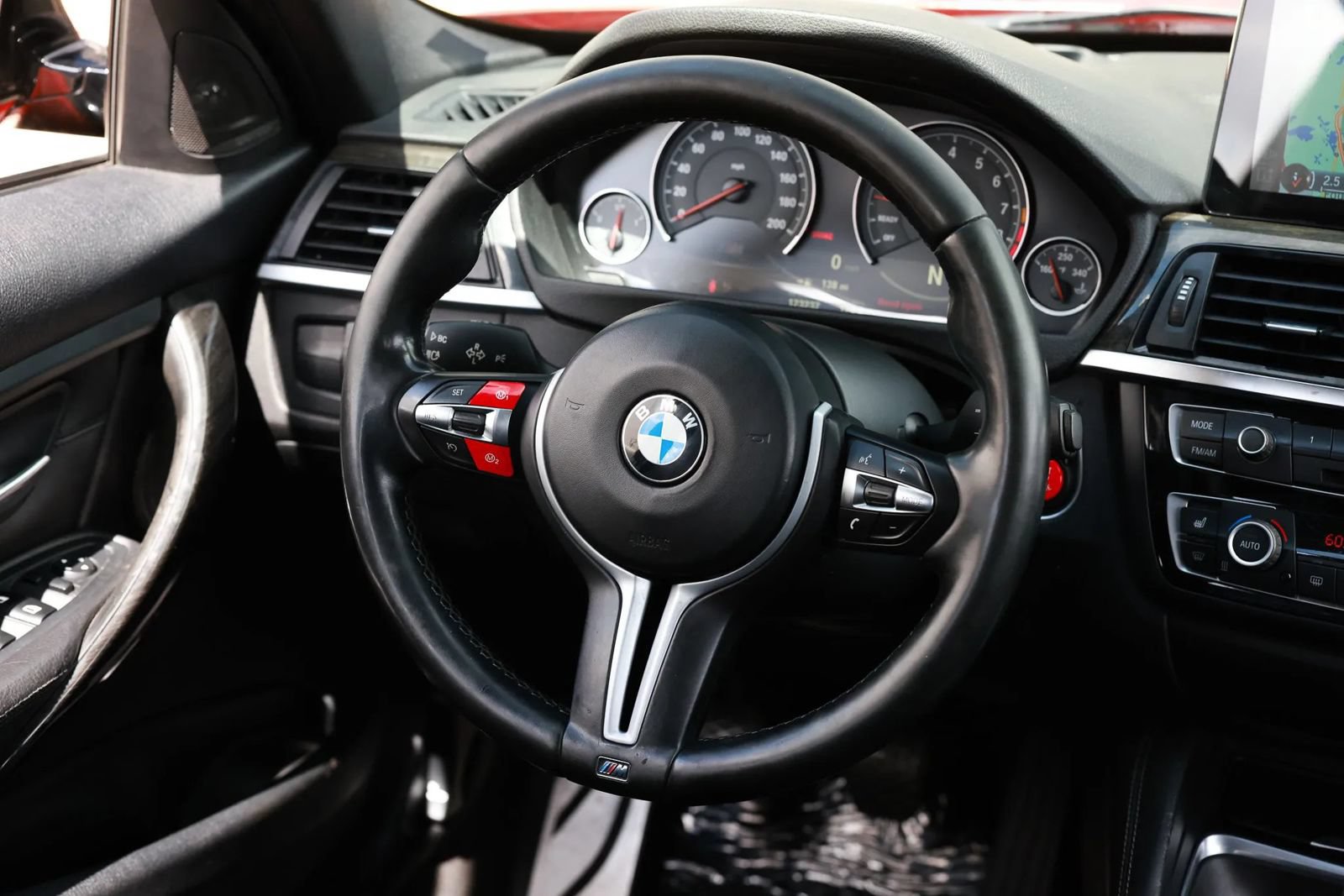 Used 2015 BMW M3 RWD image 29