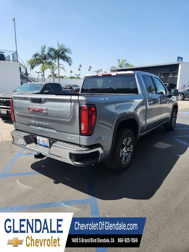 Used 2025 GMC Sierra 1500 SLT AWD/4WD image 6