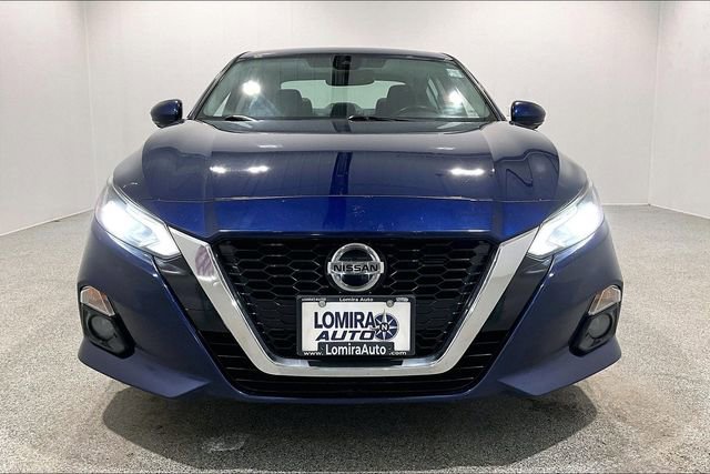 Used 2019 Nissan Altima 2.5 Platinum image 2