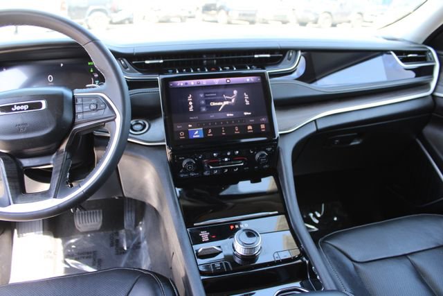 Used 2022 Jeep Grand Cherokee Limited 4xe w/ Luxury Tech Group II image 15