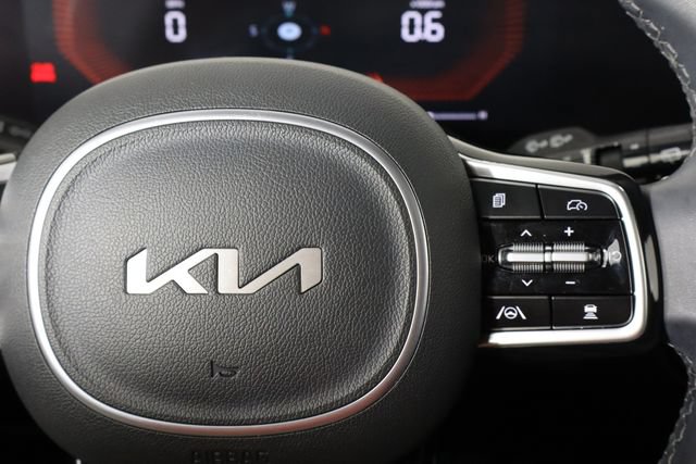Certified 2025 Kia Sorento S w/ Panoramic Sunroof Package FWD image 10