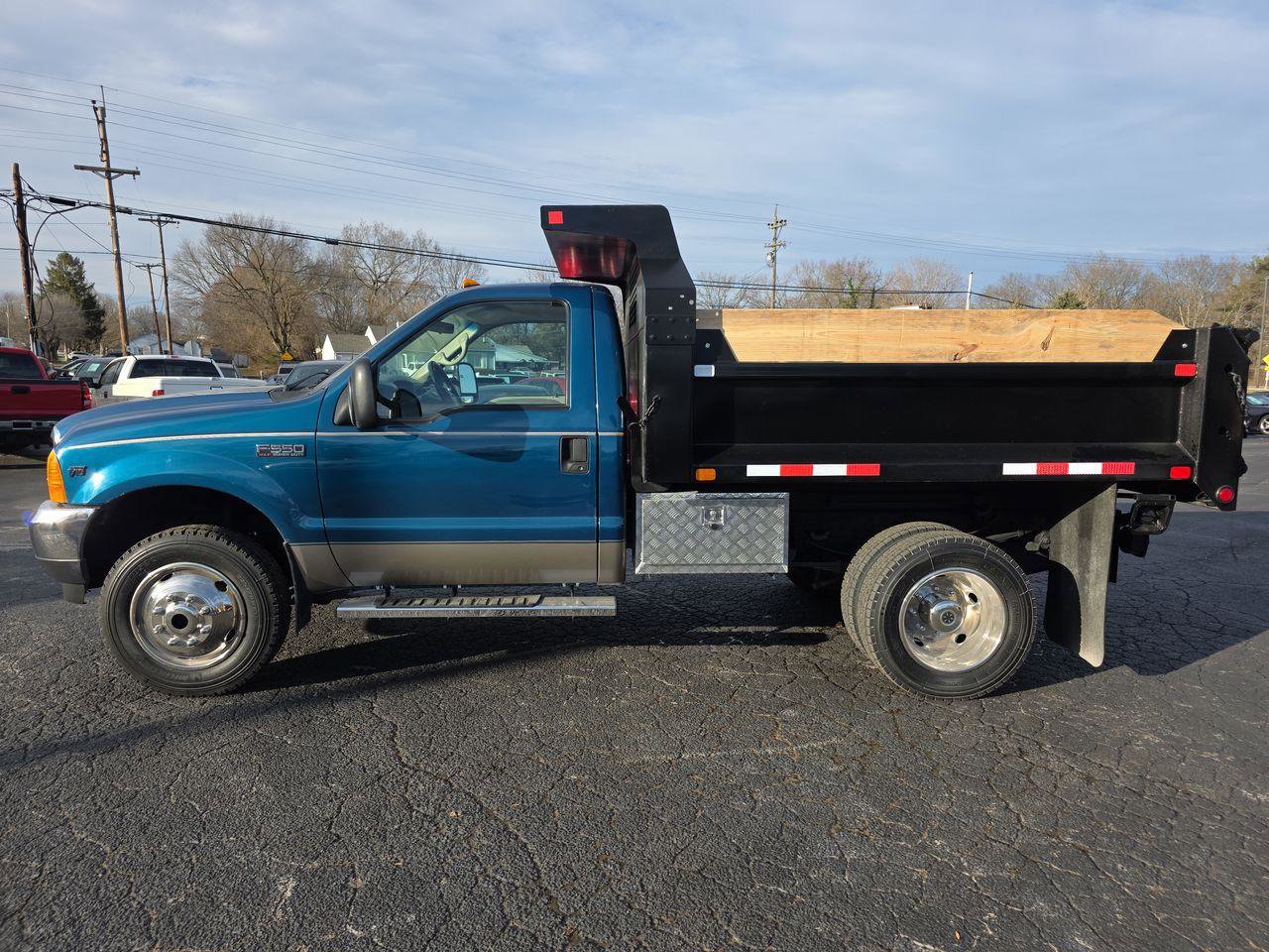 Used 2001 Ford F550 4x4 Regular Cab Super Duty image 19
