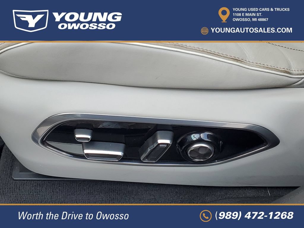 Used 2022 Jeep Grand Cherokee Overland w/ Luxury Tech Group IV AWD/4WD image 9