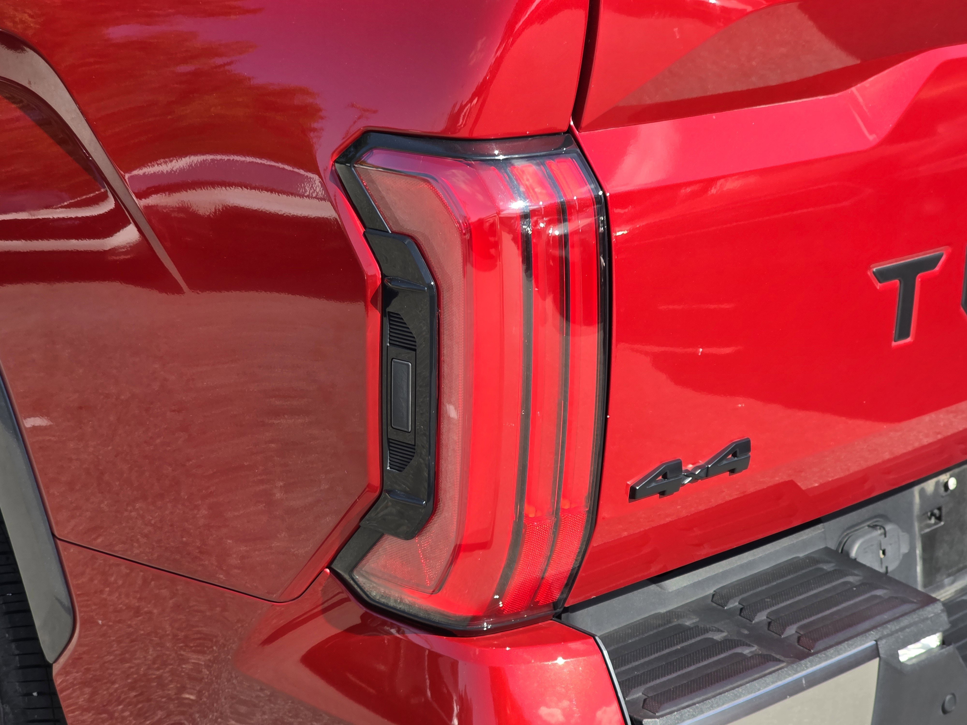 Used 2022 Toyota Tundra Limited image 7