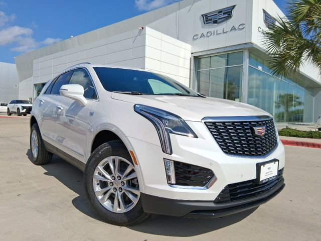 New 2026 Cadillac XT5 Luxury