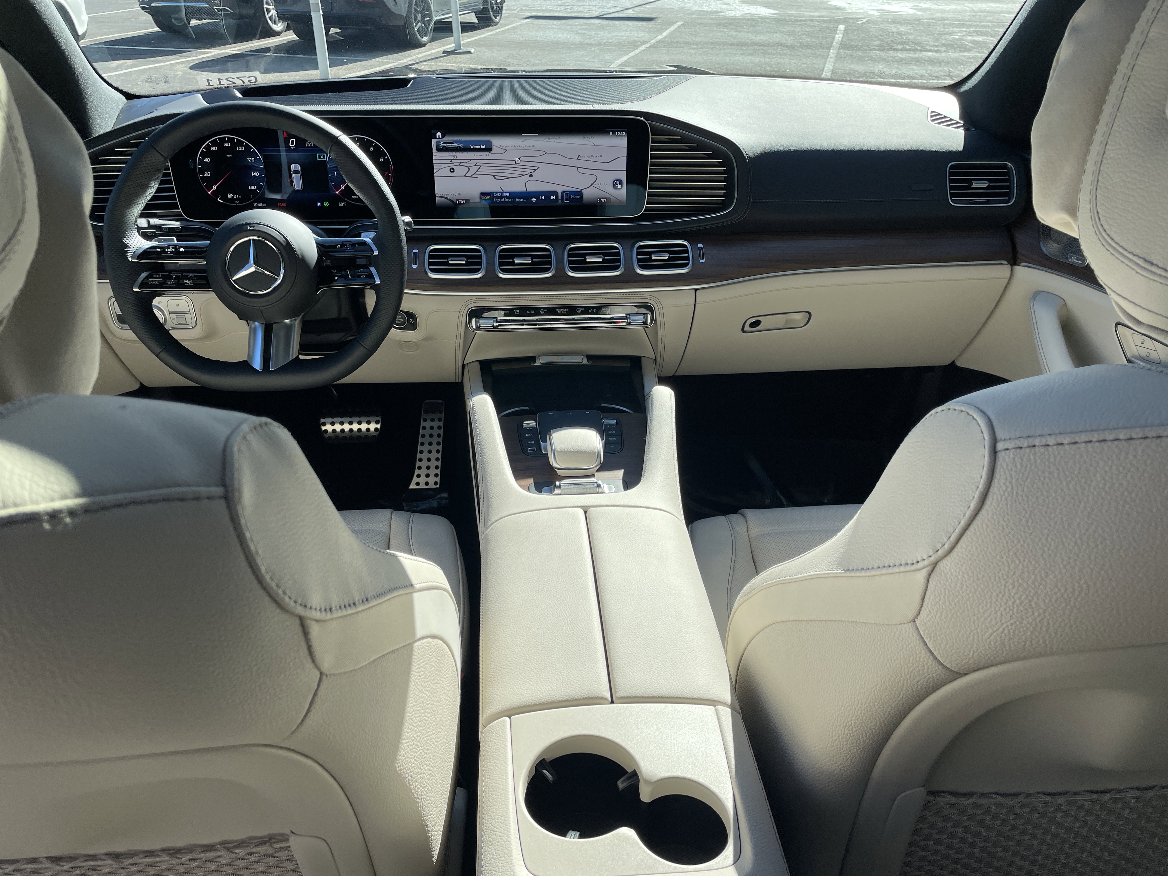 New 2026 Mercedes-Benz GLS 580 4MATIC image 23