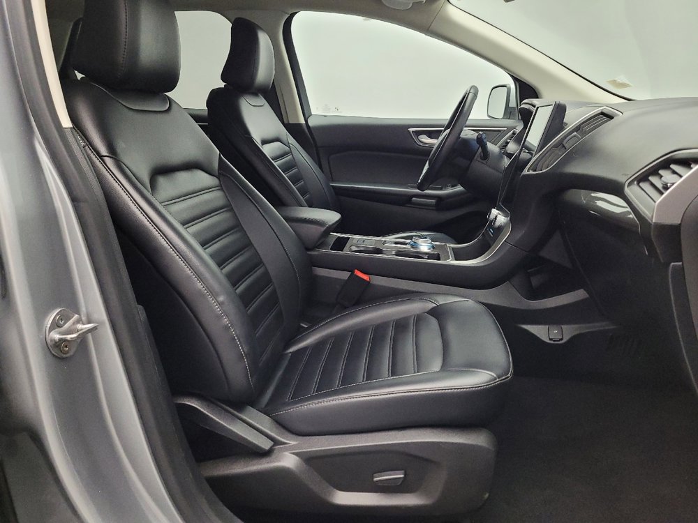 Used 2023 Ford Edge SEL image 21