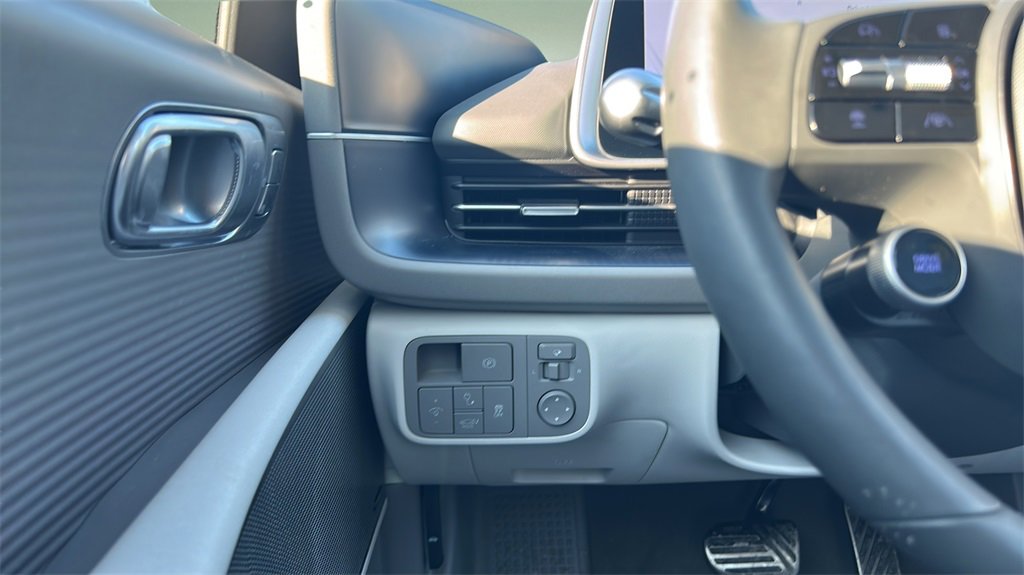 New 2024 Hyundai Ioniq 6 Limited image 28
