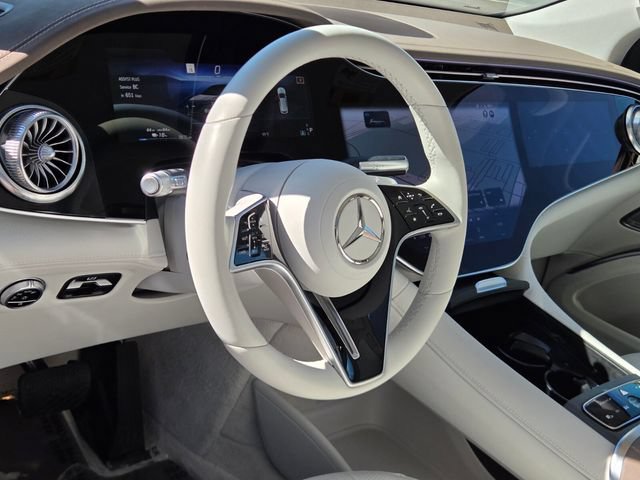 Used 2023 Mercedes-Benz EQS 580 4MATIC SUV image 24