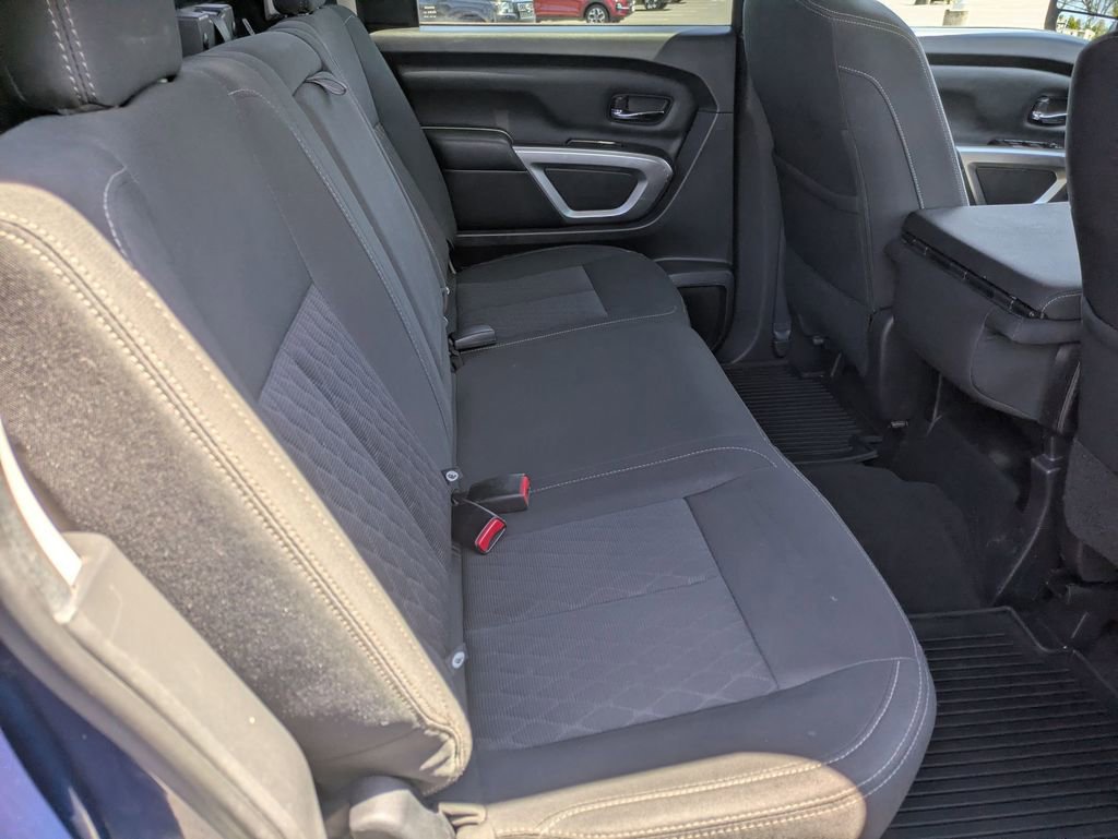Used 2017 Nissan Titan SV AWD/4WD image 20