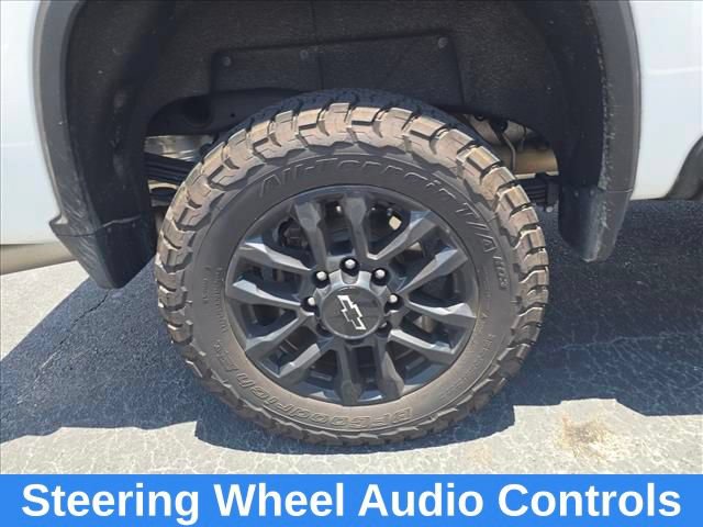 Used 2025 Chevrolet Silverado 2500 LTZ w/ LTZ Premium Package AWD/4WD image 15