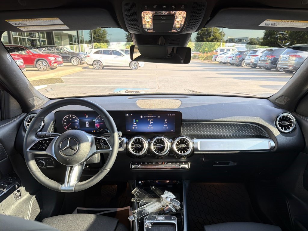 Certified 2025 Mercedes-Benz GLB 250 image 20