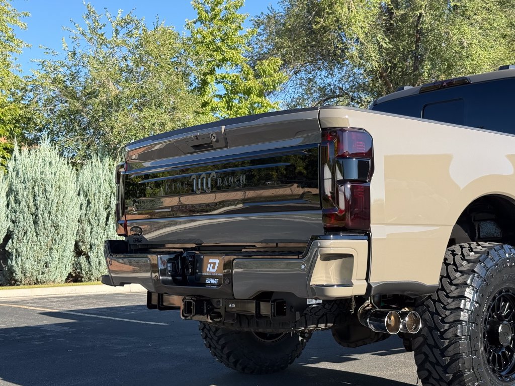 Used 2027 Ford F350 King Ranch w/ Tremor Off-Road Package AWD/4WD image 17