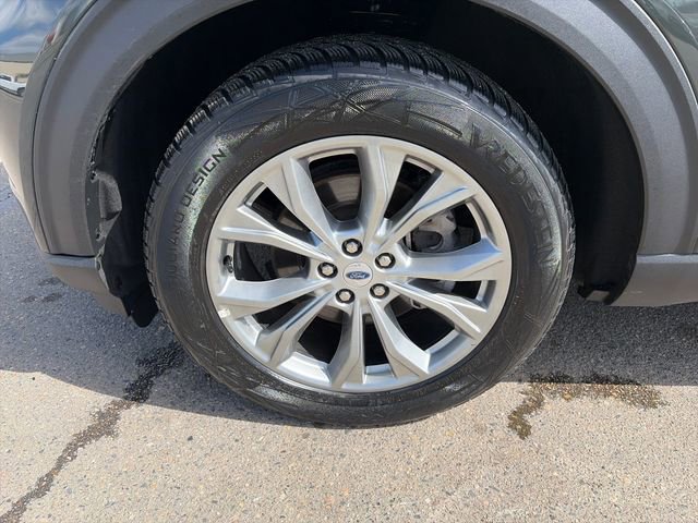 Used 2023 Ford Explorer XLT w/ Equipment Group 202A AWD/4WD image 14