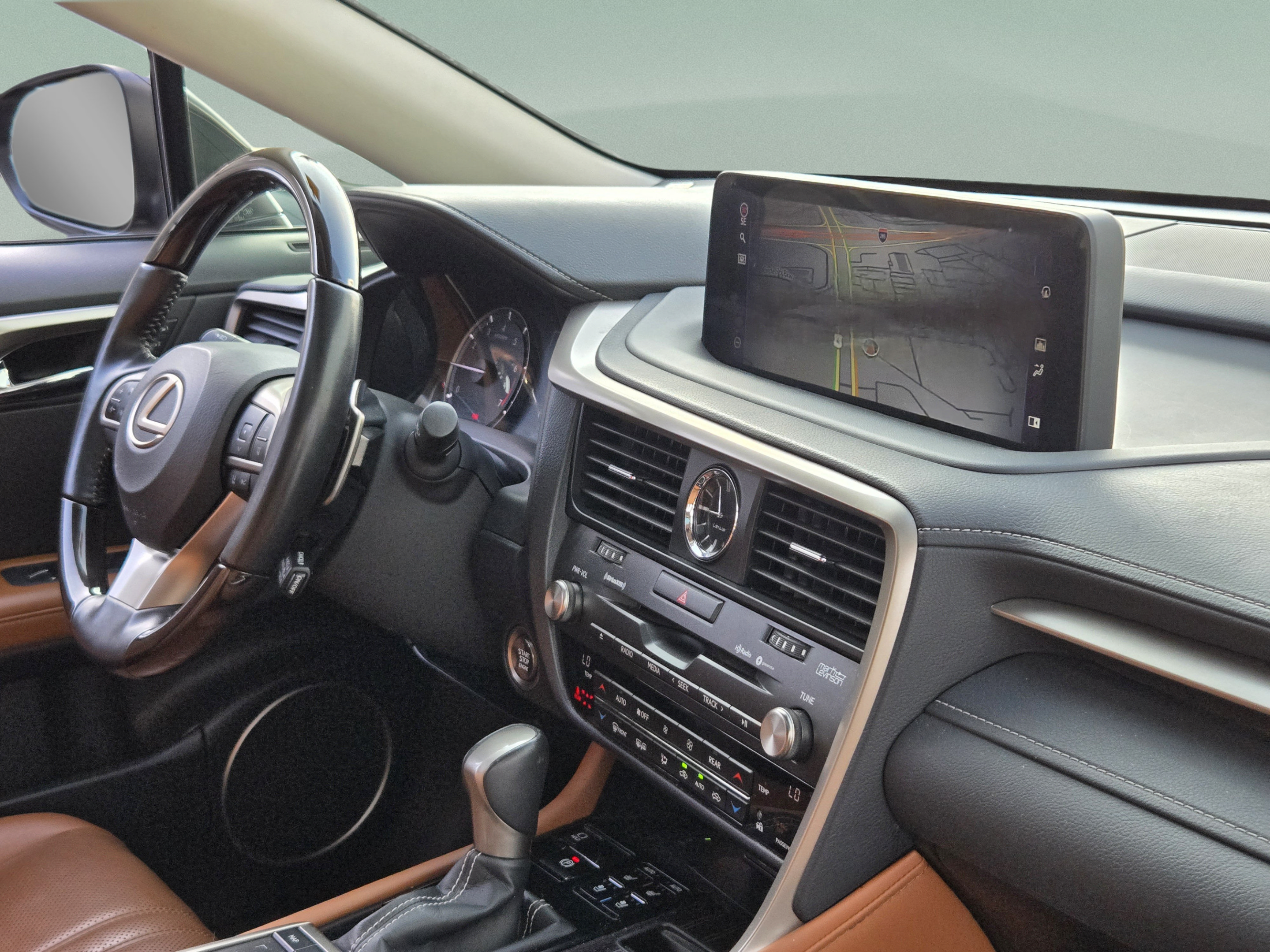 Certified 2022 Lexus RX 350L Luxury w/ Accessory Package (Z1) FWD image 29
