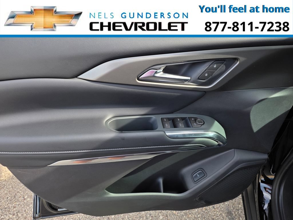 New 2027 Chevrolet Traverse LT w/ Driver Confidence Package AWD/4WD image 18
